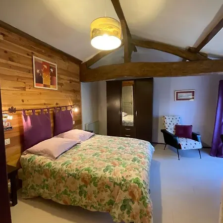 Πανσιόν Chambres, Table D'hotes Et Les Mesanges