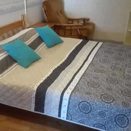 Chambres, Table D'hôtes Et Les Mesanges 3*