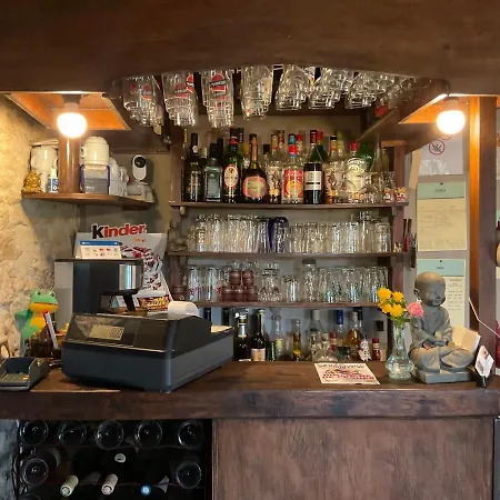 Chambres, Table D'hotes Et Les Mesanges Saint-Jean-de-Sauves