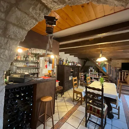 Chambres, Table D'hotes Et Les Mesanges Saint-Jean-de-Sauves