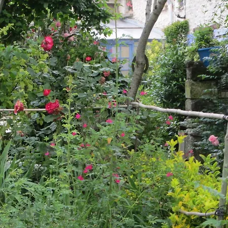 Πανσιόν Chambres, Table D'hotes Et Les Mesanges