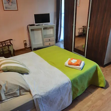 Affittacamere Chambres, Table D'hotes Et Les Mesanges Saint-Jean-de-Sauves